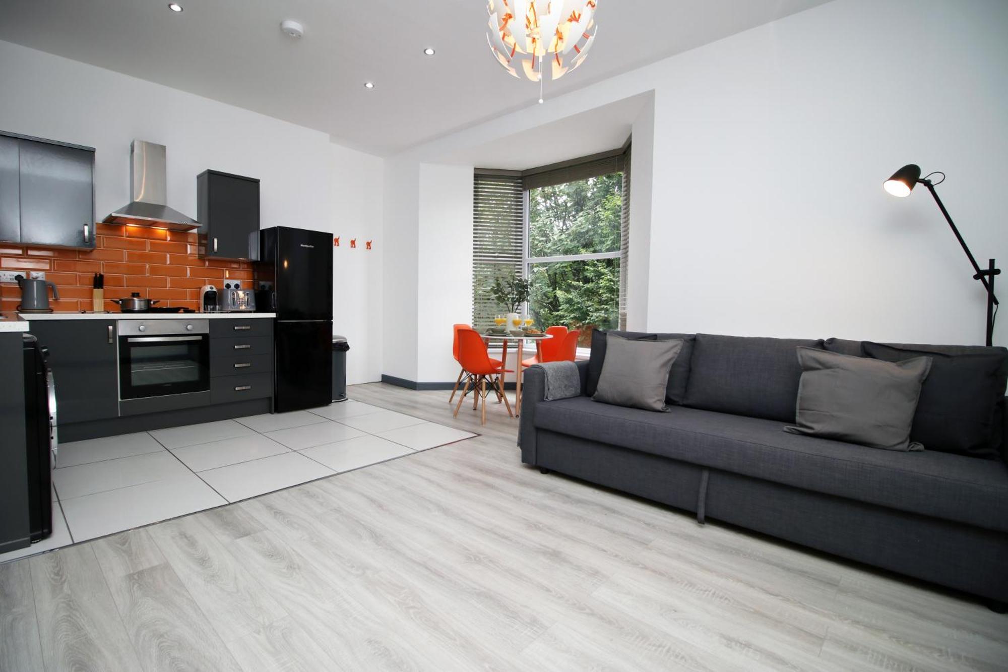 Fully Equipped Kitchen, Parking, City Centre سوانسي المظهر الخارجي الصورة