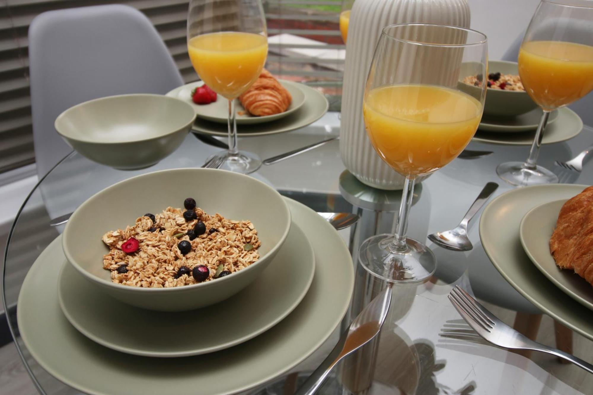 Fully Equipped Kitchen, Parking, City Centre سوانسي المظهر الخارجي الصورة