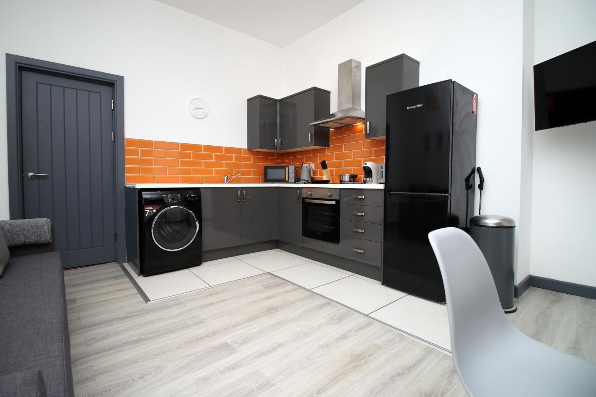Fully Equipped Kitchen, Parking, City Centre سوانسي المظهر الخارجي الصورة