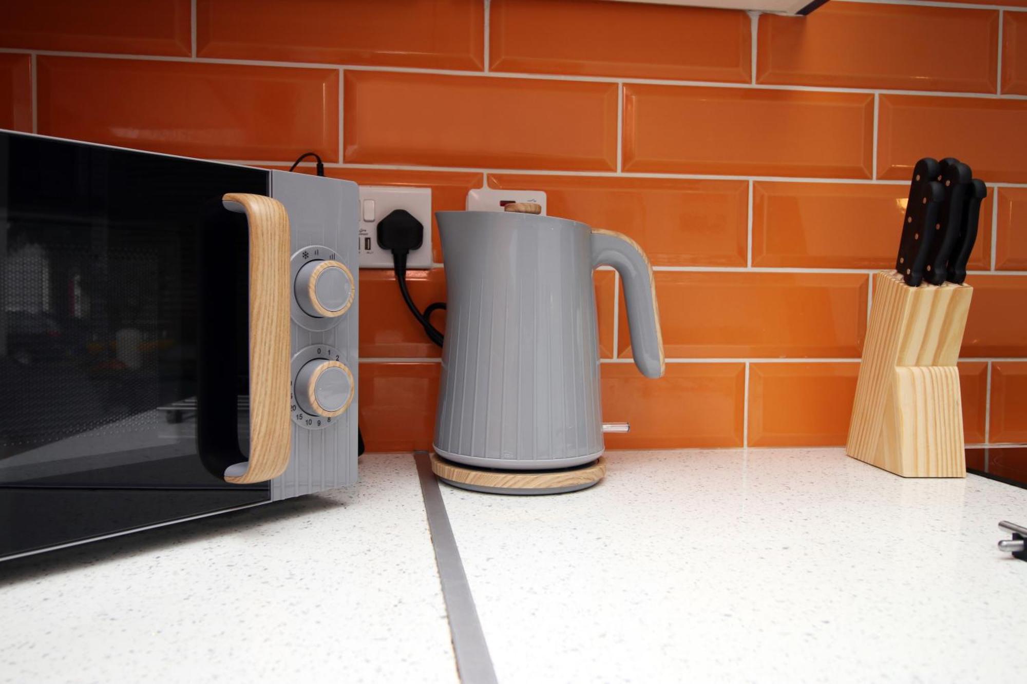 Fully Equipped Kitchen, Parking, City Centre سوانسي المظهر الخارجي الصورة